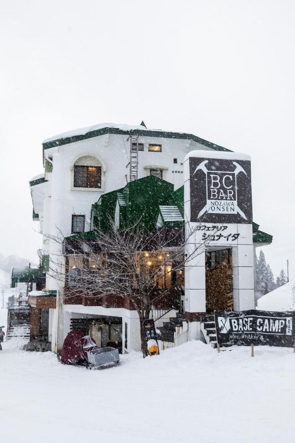 The Schneider Hotel Nozawaonsen Buitenkant foto